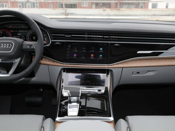 2025 Audi Q7 55 TFSI II (4M) Рестайлинг 2, белый, 13100000 рублей - вид 10