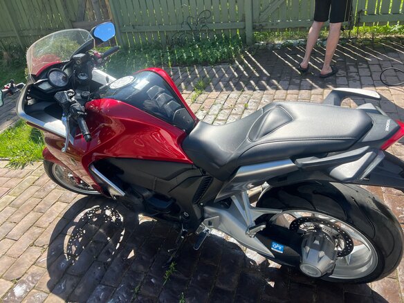 2012 Honda VFR 1200, красный - вид 5