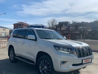 2018 Toyota Land Cruiser Prado 150 Series Рестайлинг 2, белый, 5800000 рублей, вид 4