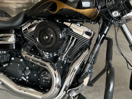 2015 Harley-Davidson Dyna Wide Glide, чёрный, 1000000 рублей, вид 2