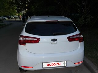 2012 Kia Rio III, белый, 500000 рублей, вид 3