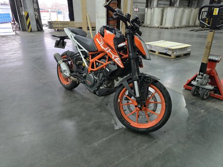 2017 KTM 390 Duke, оранжевый, 620000 рублей, вид 2
