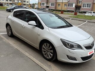 2011 Opel Astra J, белый, 550000 рублей, вид 2