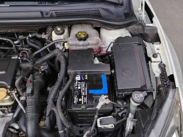 2014 Opel Astra GTC J Рестайлинг, белый, 750000 рублей - вид 22