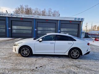 2020 Kia K5 III, белый, 1850000 рублей, вид 4