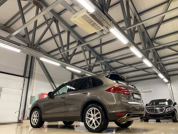 2012 Porsche Cayenne Diesel II (958), коричневый - вид 2