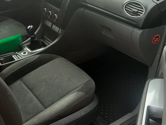 2008 Ford Focus II Рестайлинг, фиолетовый, 650000 рублей - вид 15