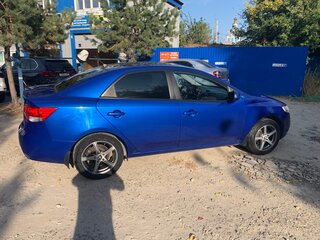 2011 Kia Cerato 6-speed II, голубой, 958000 рублей, вид 3