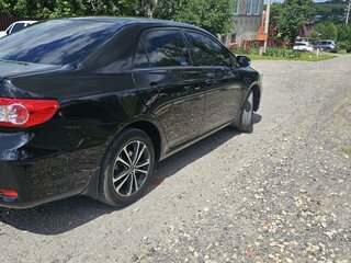 2011 Toyota Corolla X (E140, E150) Рестайлинг, чёрный, 1580000 рублей, вид 3
