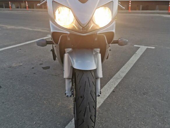 2003 Honda CBR 600F, серебристый, 400000 рублей - вид 4