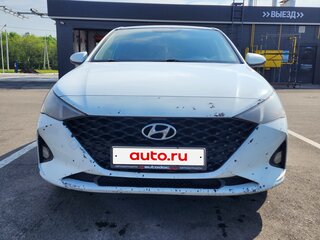 2020 Hyundai Solaris II Рестайлинг, белый, 1200000 рублей, вид 1