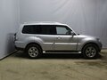 2008 Mitsubishi Pajero IV, серебристый - вид 2