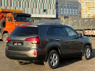2013 Kia Sorento II Рестайлинг, серый, 1699999 рублей, вид 4