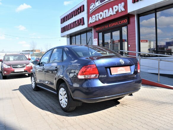 2013 Volkswagen Polo V, синий - вид 4