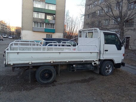 1996 Toyota Toyoace, белый, 950000 рублей, вид 2