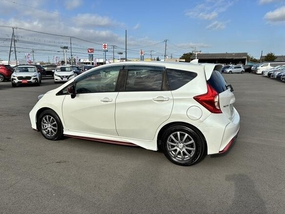2018 Nissan Note Nismo II Рестайлинг, белый, 750333 рублей - вид 7
