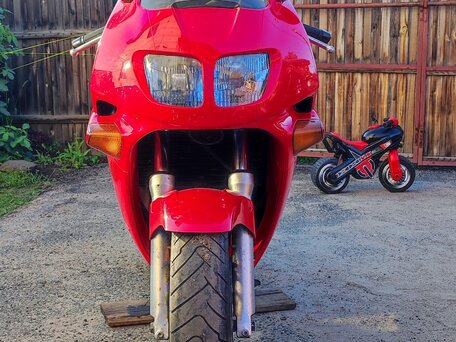1994 Honda VFR 750, красный, 350000 рублей, вид 2