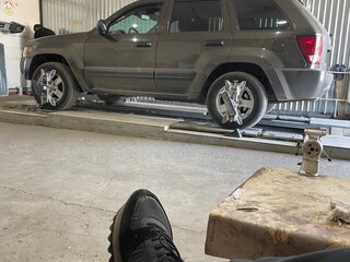 2004 Jeep Grand Cherokee III (WK), серый, 900000 рублей, вид 3