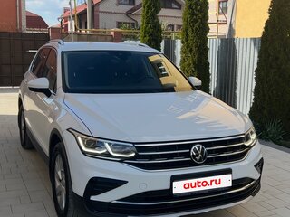 2021 Volkswagen Tiguan II Рестайлинг, белый, 3420000 рублей, вид 1