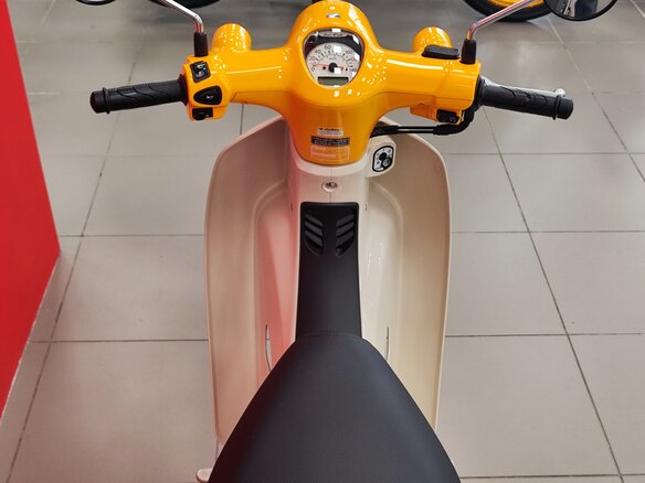 2026 Honda Super Cub, жёлтый, 349900 рублей - вид 13
