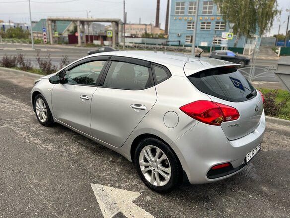 2012 Kia Ceed II, серебристый, 990000 рублей - вид 2