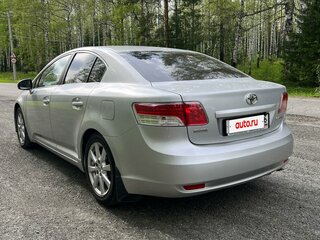 2010 Toyota Avensis III, серебристый, 1500000 рублей, вид 5