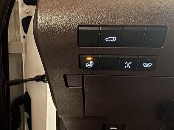 2016 Lexus RX 200t IV, белый, 3700000 рублей - вид 12