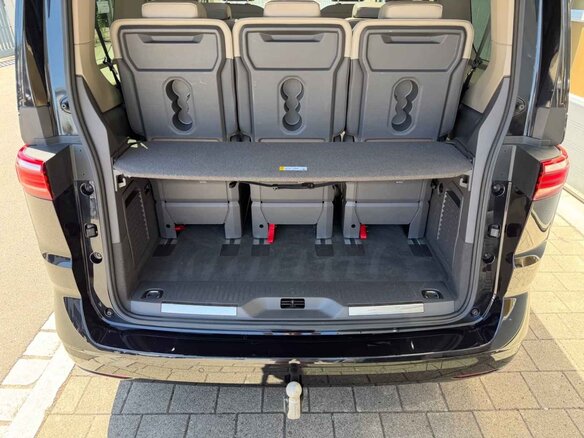2023 Volkswagen Multivan T7, чёрный, 5190000 рублей - вид 24