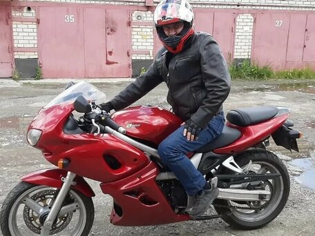 1998 Suzuki SV 400, красный, 180000 рублей, вид 2