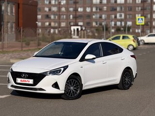 2021 Hyundai Solaris II Рестайлинг, белый, 1520000 рублей, вид 2