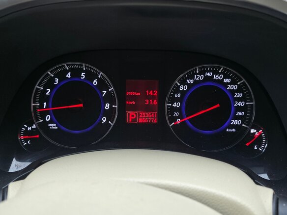 2011 Infiniti FX FX37 II (S51) Рестайлинг, коричневый - вид 13
