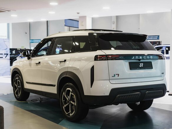 2026 Jaecoo J7 I Рестайлинг, белый, 3077910 рублей - вид 3