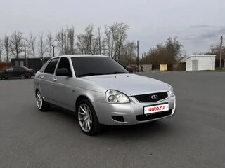 2015 Lada (ВАЗ) Priora I Рестайлинг, серебристый, 700000 рублей, вид 4