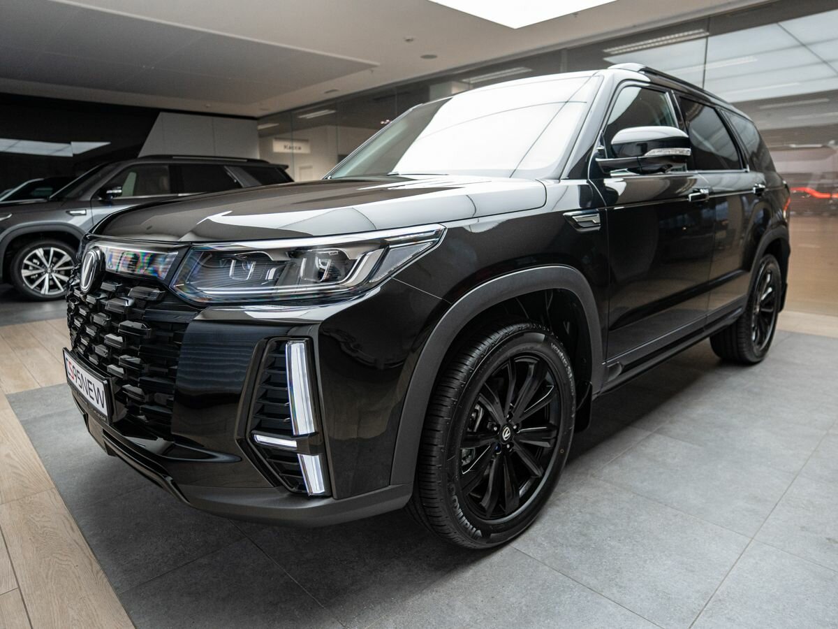 Открыть фотографии: Changan CS95 I Рестайлинг 2