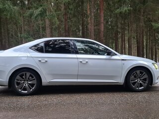 2017 Skoda Superb III, белый, 2900000 рублей, вид 5