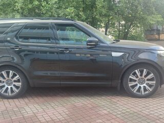 2018 Land Rover Discovery V, чёрный, 3500000 рублей, вид 3