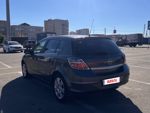 2011 Opel Astra H Рестайлинг, серый, 700000 рублей - вид 6