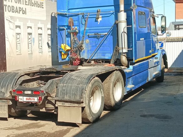 2008 Volvo VNL, голубой, 4780000 рублей - вид 3