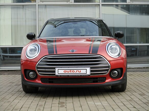 2019 Mini Clubman Cooper II Рестайлинг, красный - вид 3