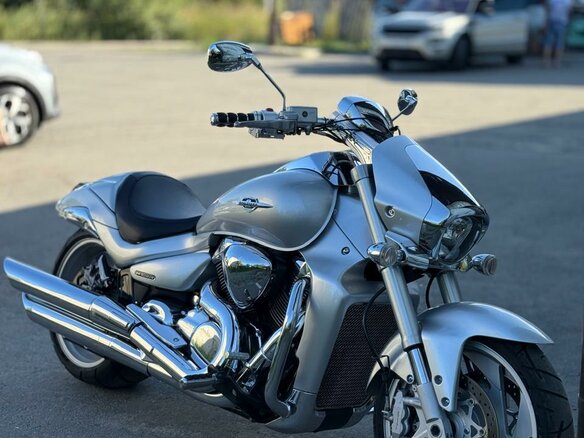 2006 Suzuki Boulevard M109R, серебристый, 999000 рублей - вид 1