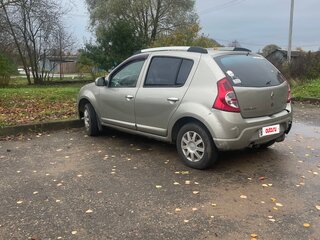 2014 Renault Sandero I, серебристый, 135000 рублей, вид 3