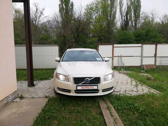 2009 Volvo S80 II Рестайлинг, белый