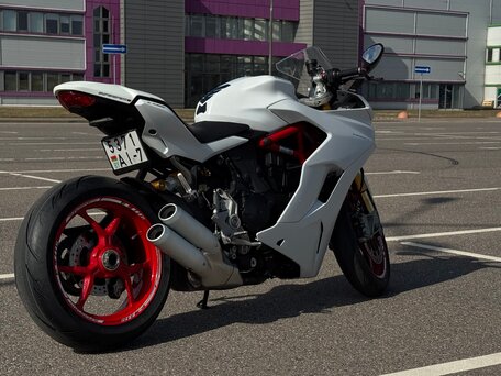 2019 Ducati Supersport, белый, 799000 рублей, вид 2