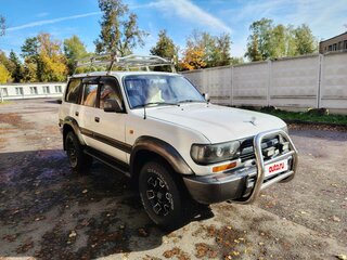1990 Toyota Land Cruiser 80 Series, белый, 2750000 рублей, вид 2