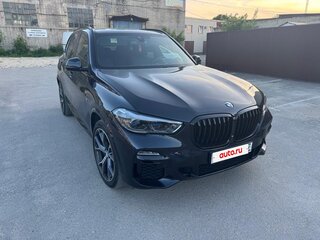 2019 BMW X5 50i IV (G05/G18), чёрный, 7200000 рублей, вид 2