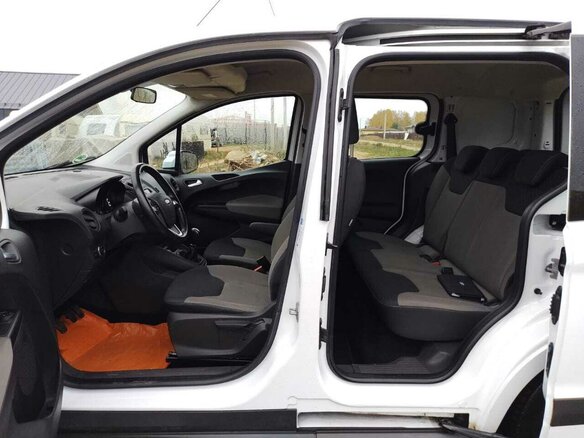 2018 Ford Transit Courier, белый, 1590000 рублей - вид 11