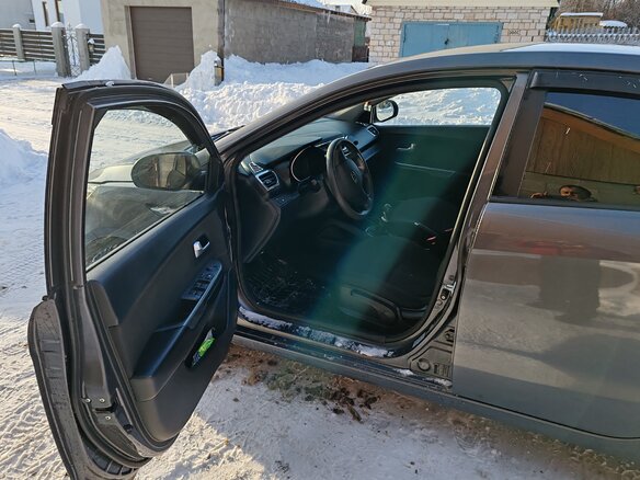 2012 Kia Rio 5-speed III, серый, 830000 рублей - вид 18