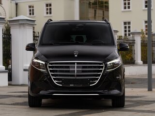2026 Mercedes-Benz V-Класс Extra Long 300 d экстра длинный III (W447) Рестайлинг 2, чёрный, 15700000 рублей, вид 3