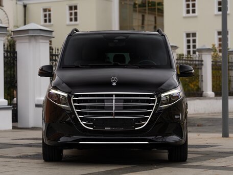 2026 Mercedes-Benz V-Класс Extra Long 300 d экстра длинный III (W447) Рестайлинг 2, чёрный, 15700000 рублей, вид 3