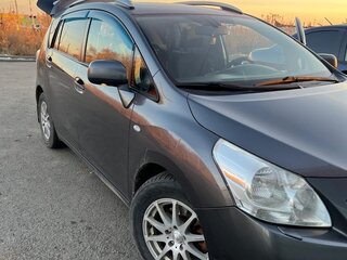 2011 Toyota Verso I, серый, 1150000 рублей, вид 3